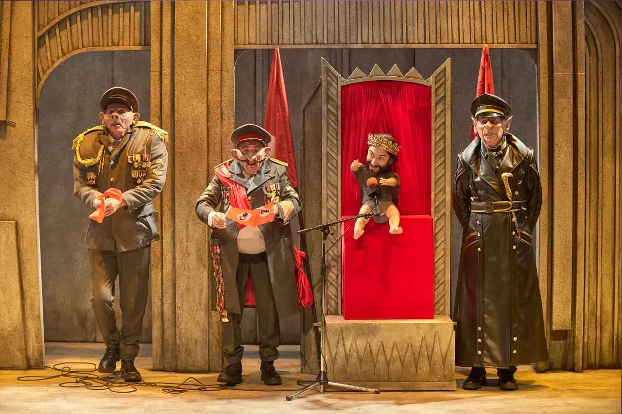 Trabzon'da "Savaş Bebeği" oyunu sahnelendi