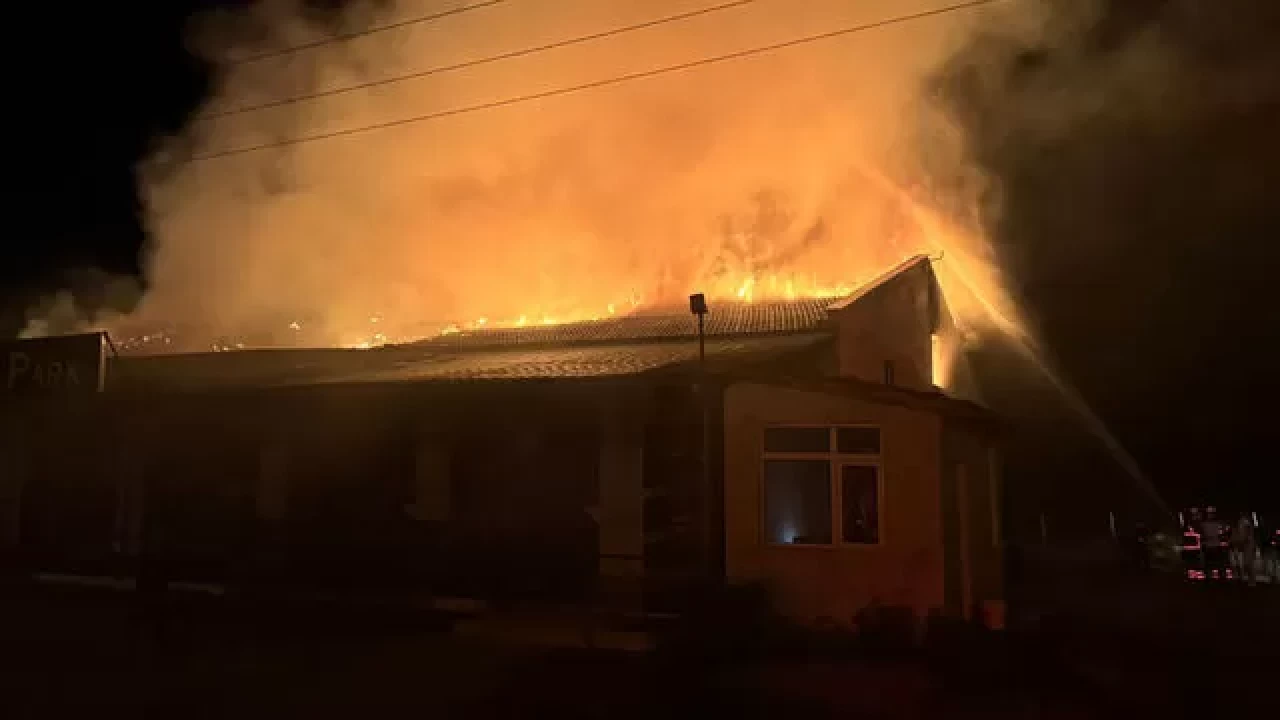 Kırıkkale'de lokantada yangın çıktı! Yangında büyük çapta hasar oluştu