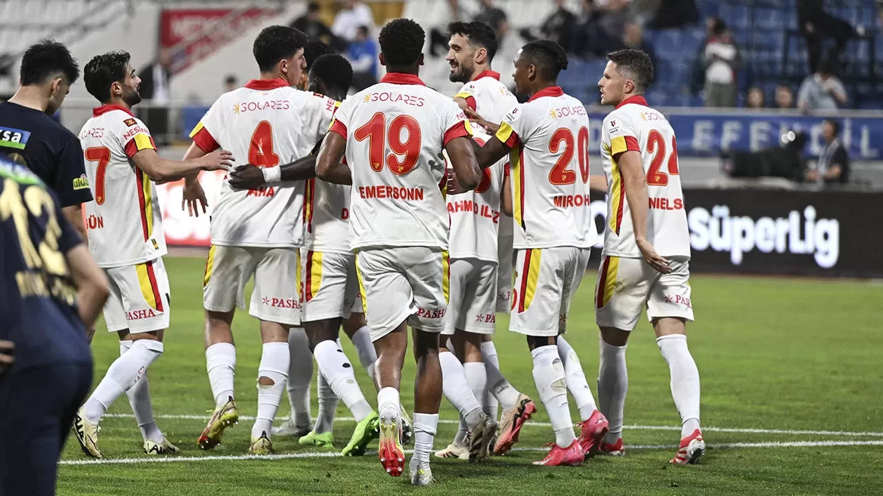 Göztepe son dakikada güldü |Süper Lig'de Kasımpaşa 1-2 Göztepe