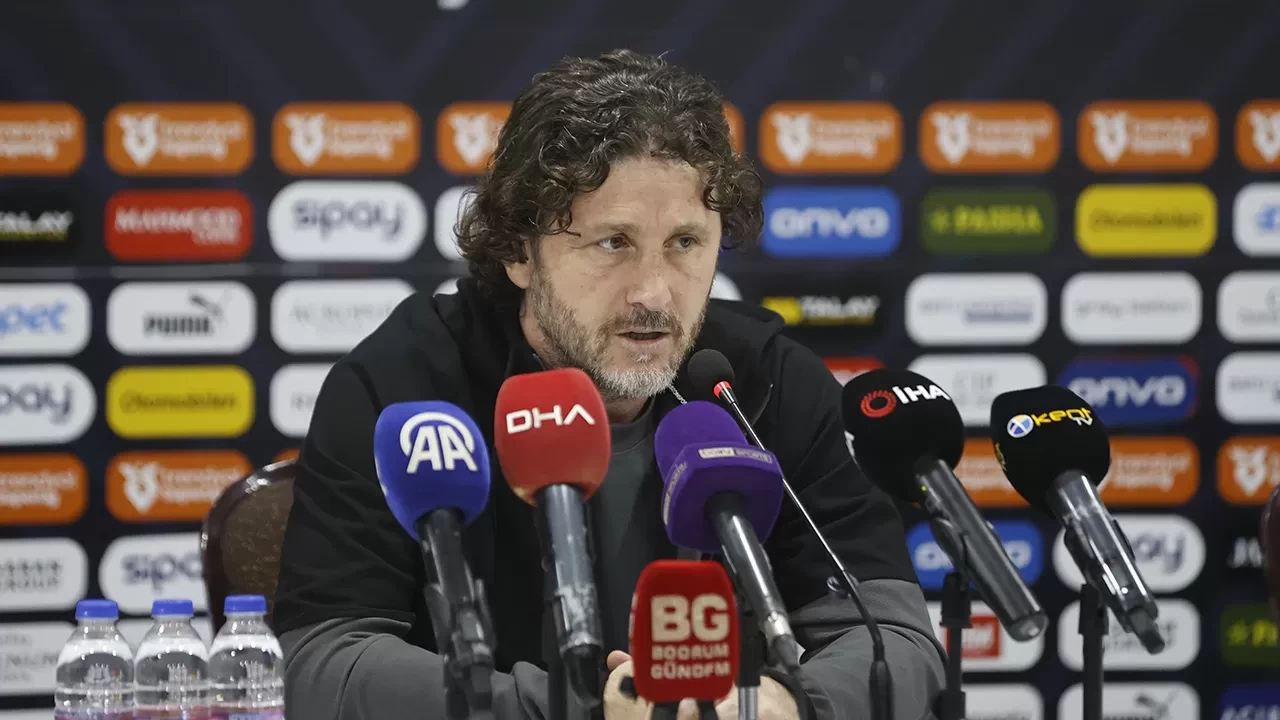 Trabzonspor Teknik Direktörü Fatih Tekke: "Penaltıdan sonra daha kolay bir maç oynamamız lazımdı"