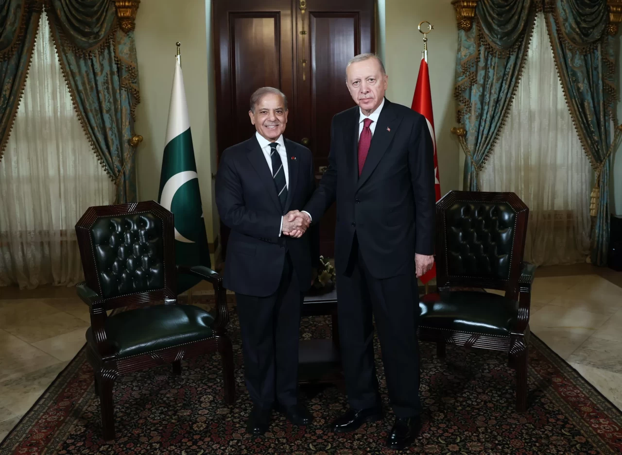 Cumhurbaşkanı Erdoğan, Pakistan Başbakanı Şahbaz Şerif'i kabul etti