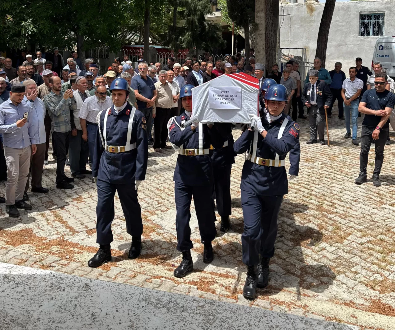 Bayram Ali Aşıcı dualarla uğurlandı