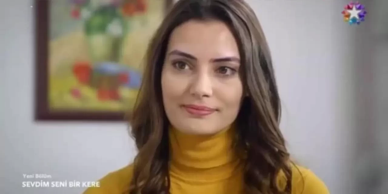 Yağmur Öztürk Kimdir? Nereli, Kaç Yaşında, Oyunculuk Kariyeri ve Eğitimi