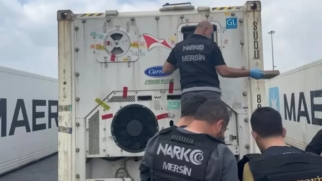 Mersin'de dev uyuşturucu operasyonu: 28 kg kokain ve 680 litre metamfetamin ele geçirildi