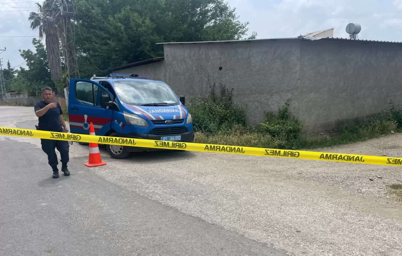 Adana'da trafik kavgası kanlı bitti: 3 yaralı hastanede