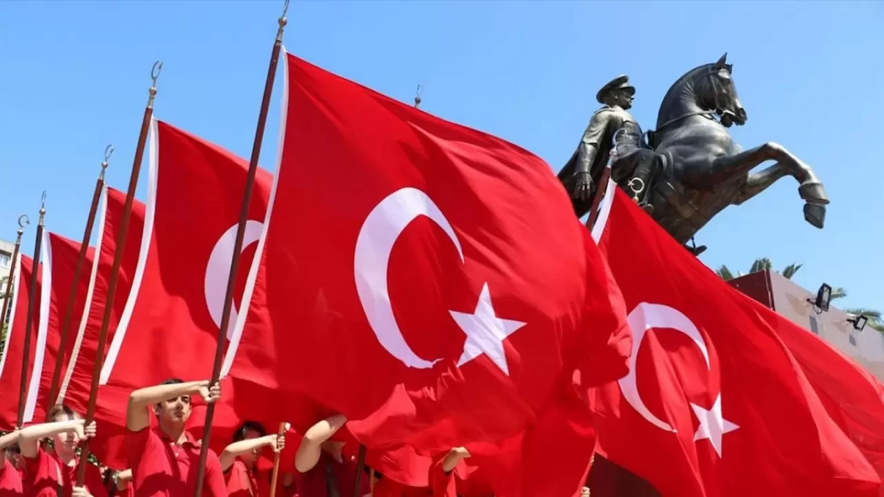 19 Mayıs'ta okullar tatil mi? 2025’te 19 Mayıs resmi tatil mi, yarım gün mü?