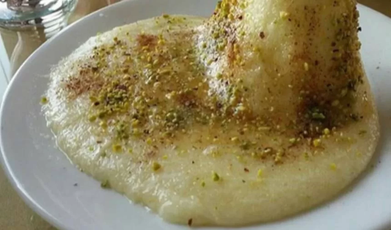 İrmik ve peynirin mükemmel uyumu! Nefis peynirli irmik tatlısı tarifi