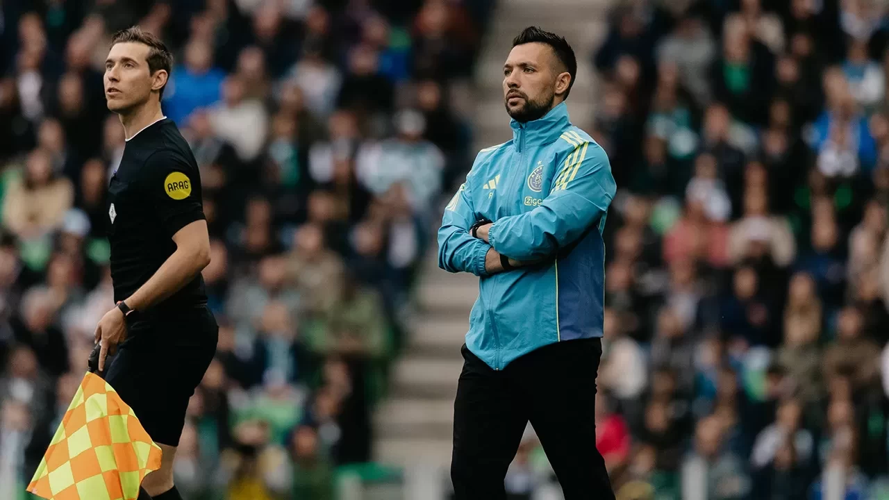 Büyük maçları kazanan Farioli’nin Ajax’ı, şampiyonluğu kaybetmek üzere