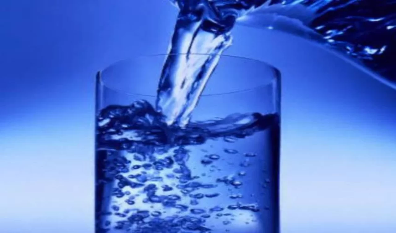 Günlük su tüketimini arttırmak için 7 pratik taktik