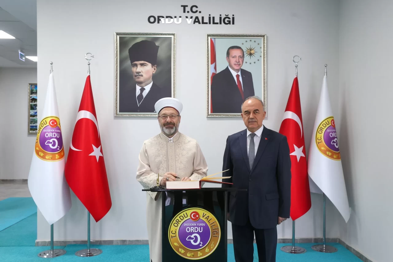 Diyanet İşleri Başkanı Erbaş Ordu Valiliğini ziyaret etti