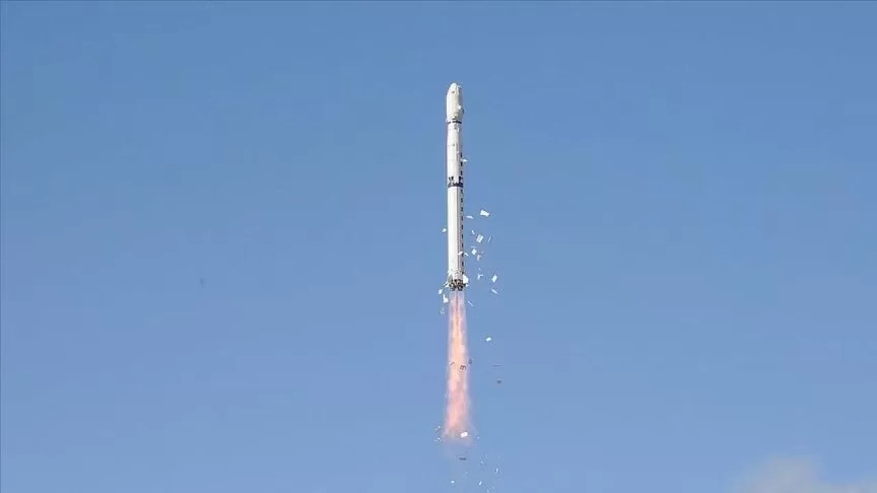 Çin keşif aracı Tienvın-2'yi uzaya gönderiyor