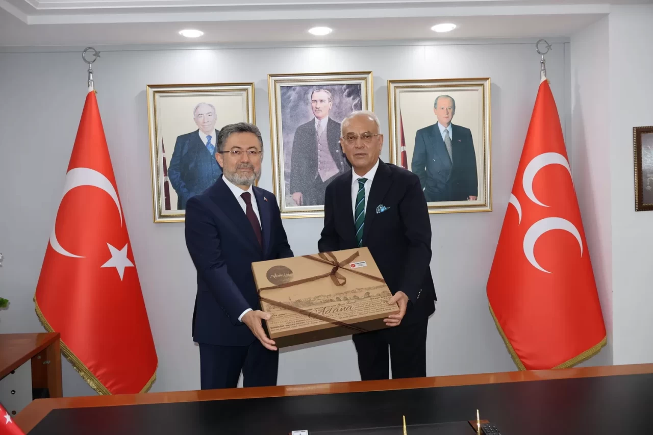 Bakan İbrahim Yumaklı’dan Başkan Yusuf Kanlı’ya ziyaret