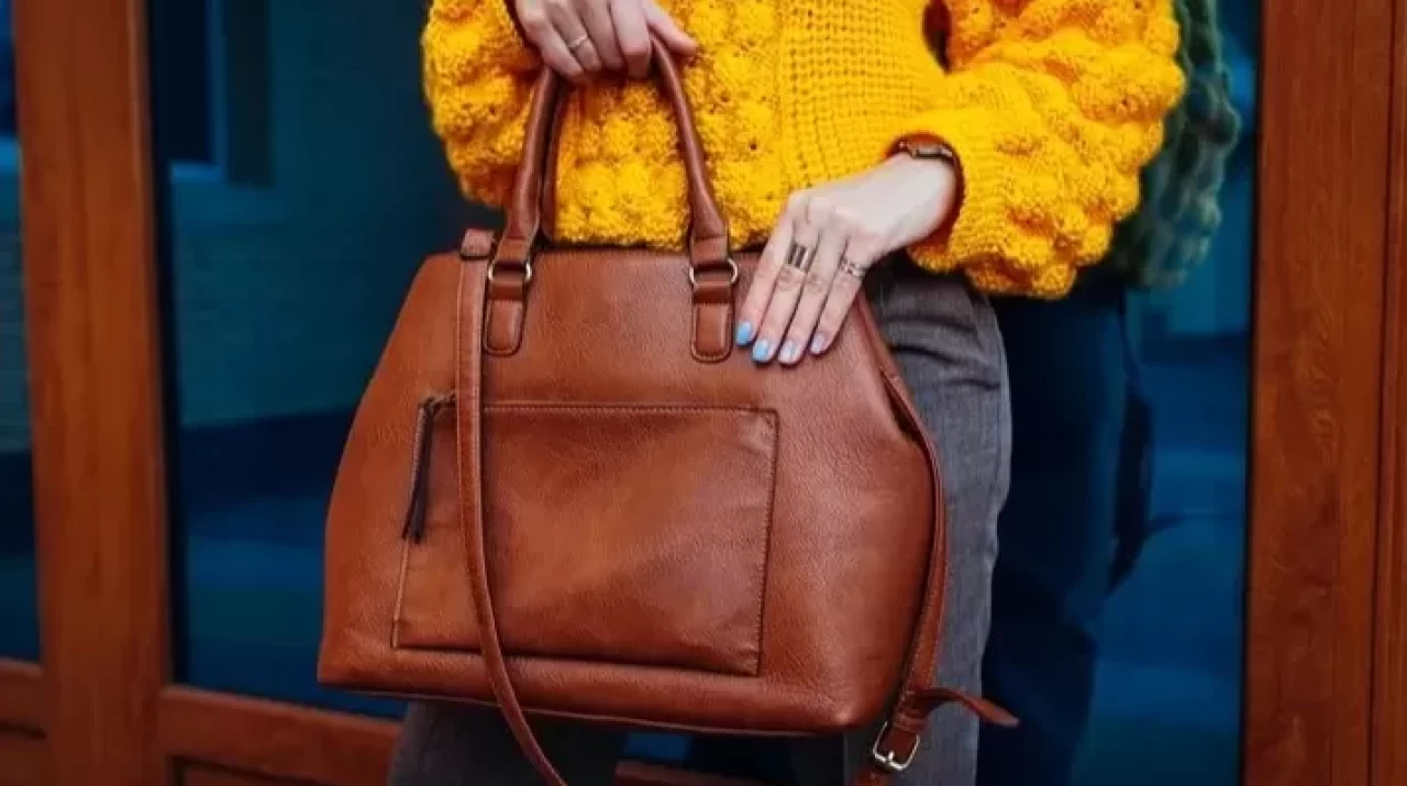 Çanta taşıma şekliniz kişiliğinizi ele veriyor
