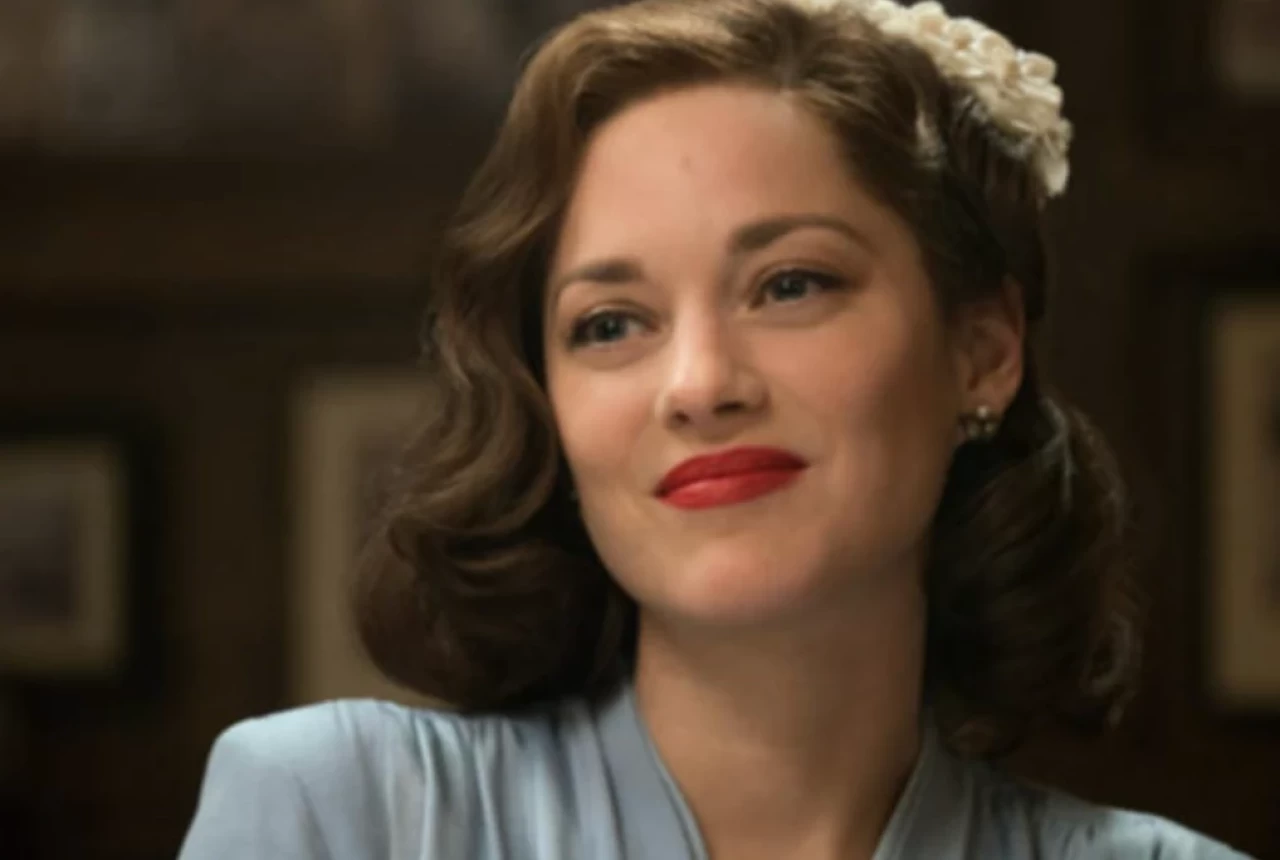 Elmacık kemiği estetiğine son! Fransızların yıllardır yaptığı bu egzersizle yüzünüz şekillensin