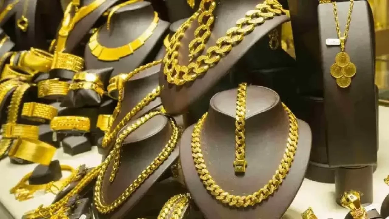 Altında son altı ayın en sert düşüşü