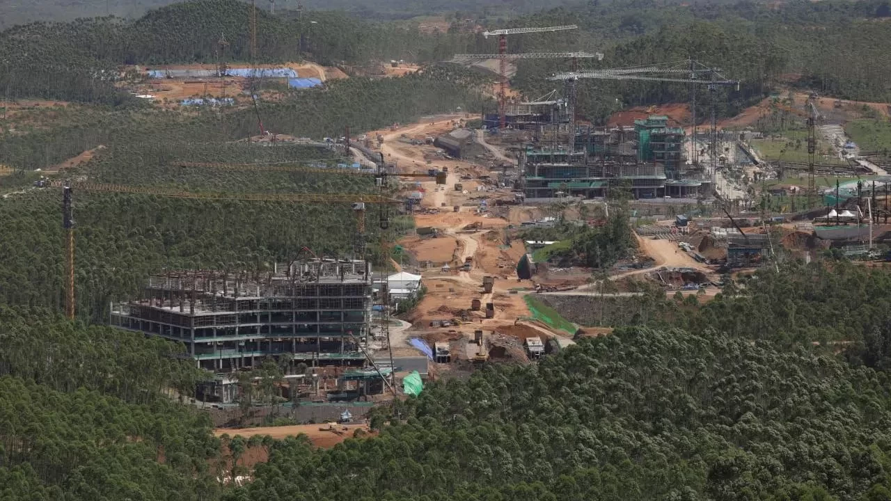 Endonezya'da 6 büyüklüğünde deprem