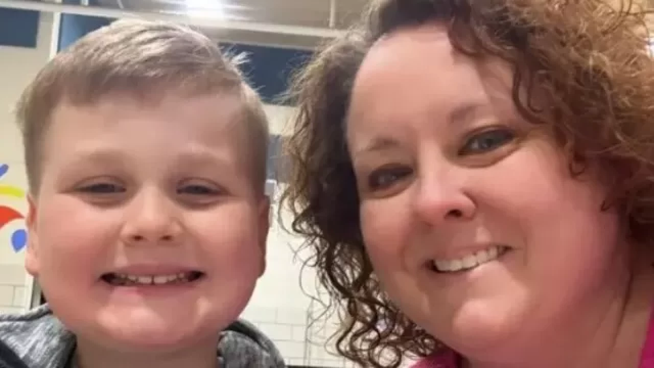 4 bin dolarlık lolipop siparişi veren çocuğun annesi konuştu