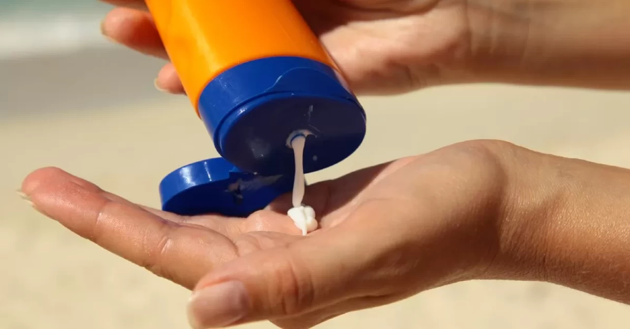 Güneş kremi seçerken nelere dikkat etmeliyiz?