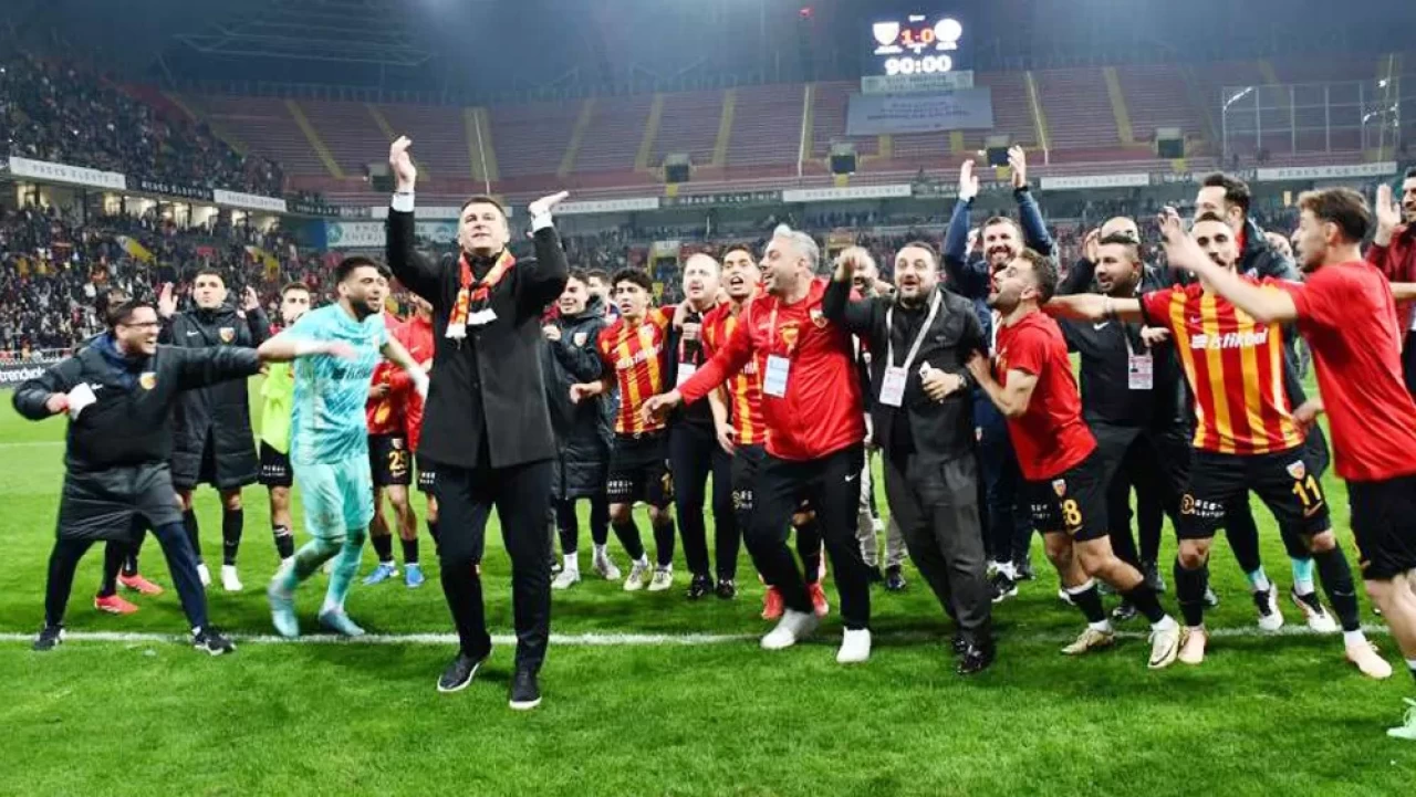 Kayserispor, Süper Lig'de Antalyaspor'u konuk edecek: Hedef galibiyet