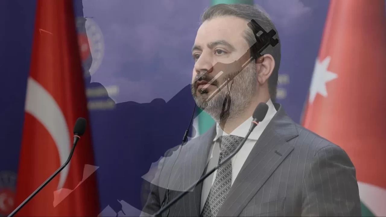 Suriye Dışişleri Bakanı Esad Hasan Şeybani, Türkiye'nin başarısına dikkat çekti: PKK'nın silah bırakması bölge için önemli bir dönüm noktası