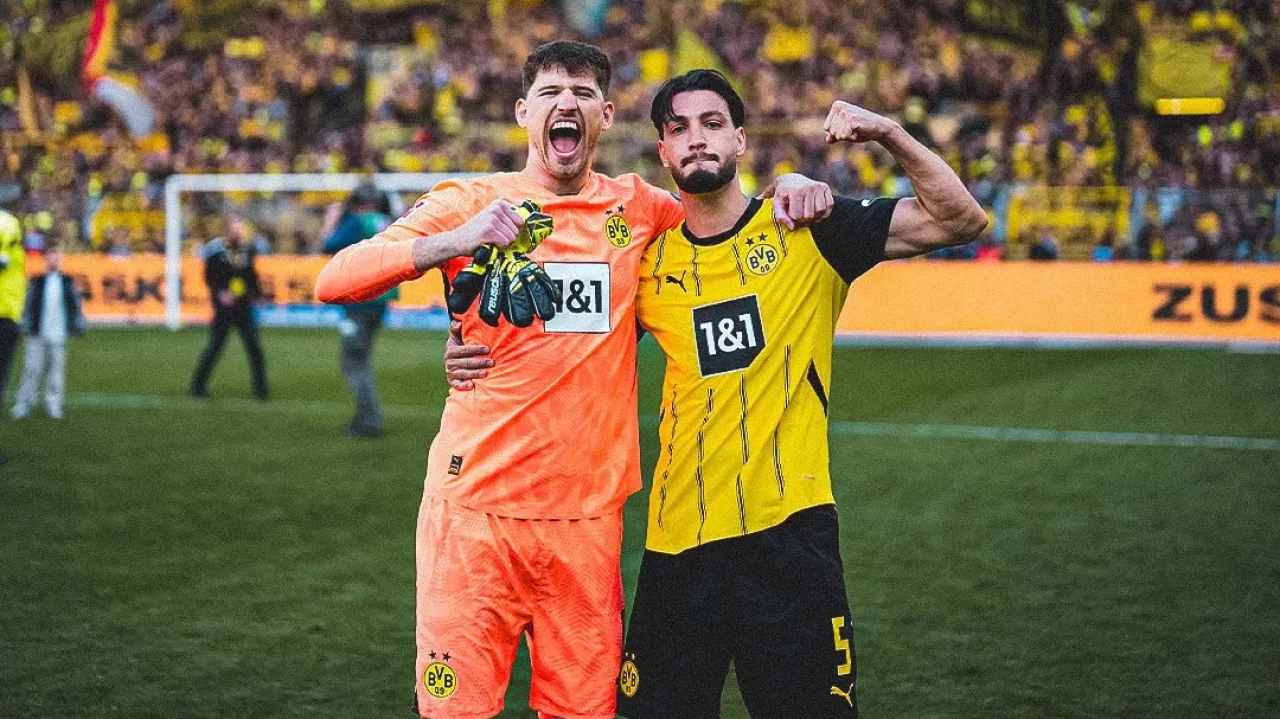 Borussia Dortmund Şampiyonlar Ligi biletini son maçta aldı | Maç Sonucu: Borussia Dortmund 3-0 Holstein Kiel