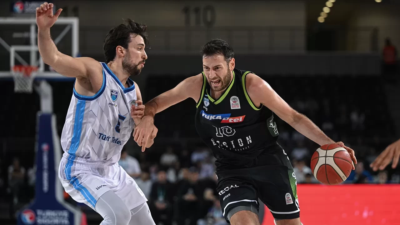 Merkezefendi son çeyrekte fırtına gibi esti | Basketbol Süper Ligi’nde maç sonucu: Türk Telekom 64-78 Merkezefendi Basket