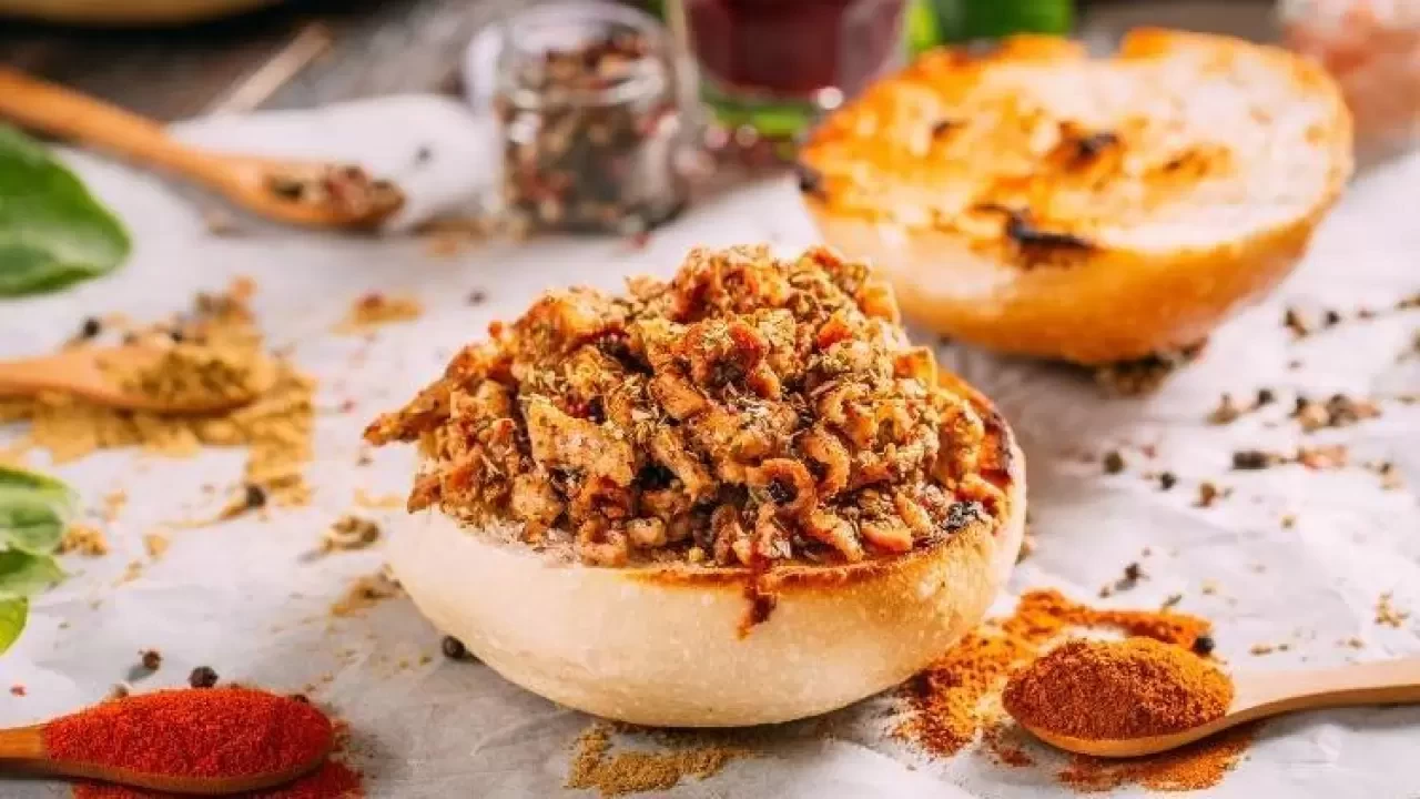 Dondurulmuş Kokoreç Nasıl Pişirilir? İşte Lezzetli Kokoreç Yapmanın Püf Noktaları