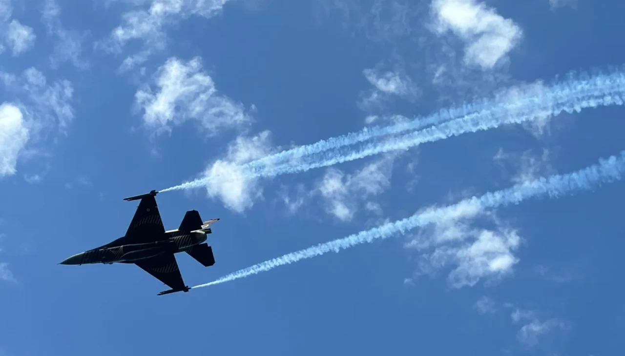 SoloTürk şov yaptı! Kokpit görüntüleri sosyal medyada viral oldu
