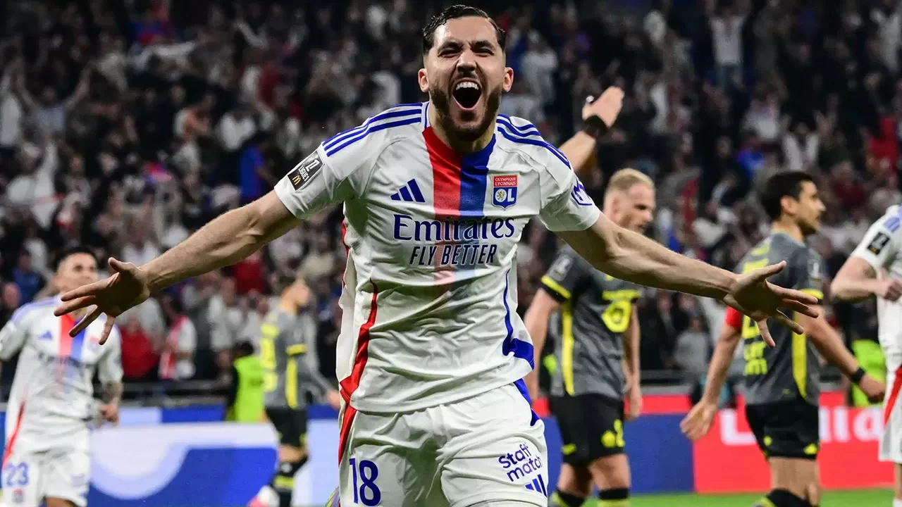 Fenerbahçe’den transfer bombası: Rayan Cherki gündemde