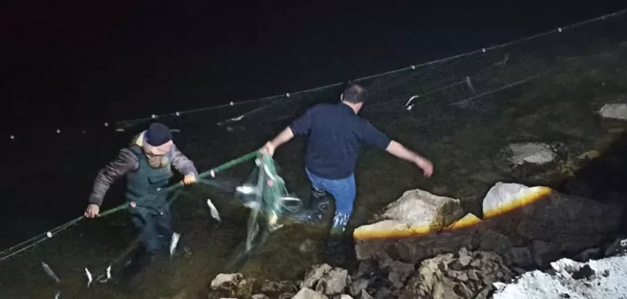 Van Gölü'nde kaçak inci kefali avcılarına ağır cezalar kesildi