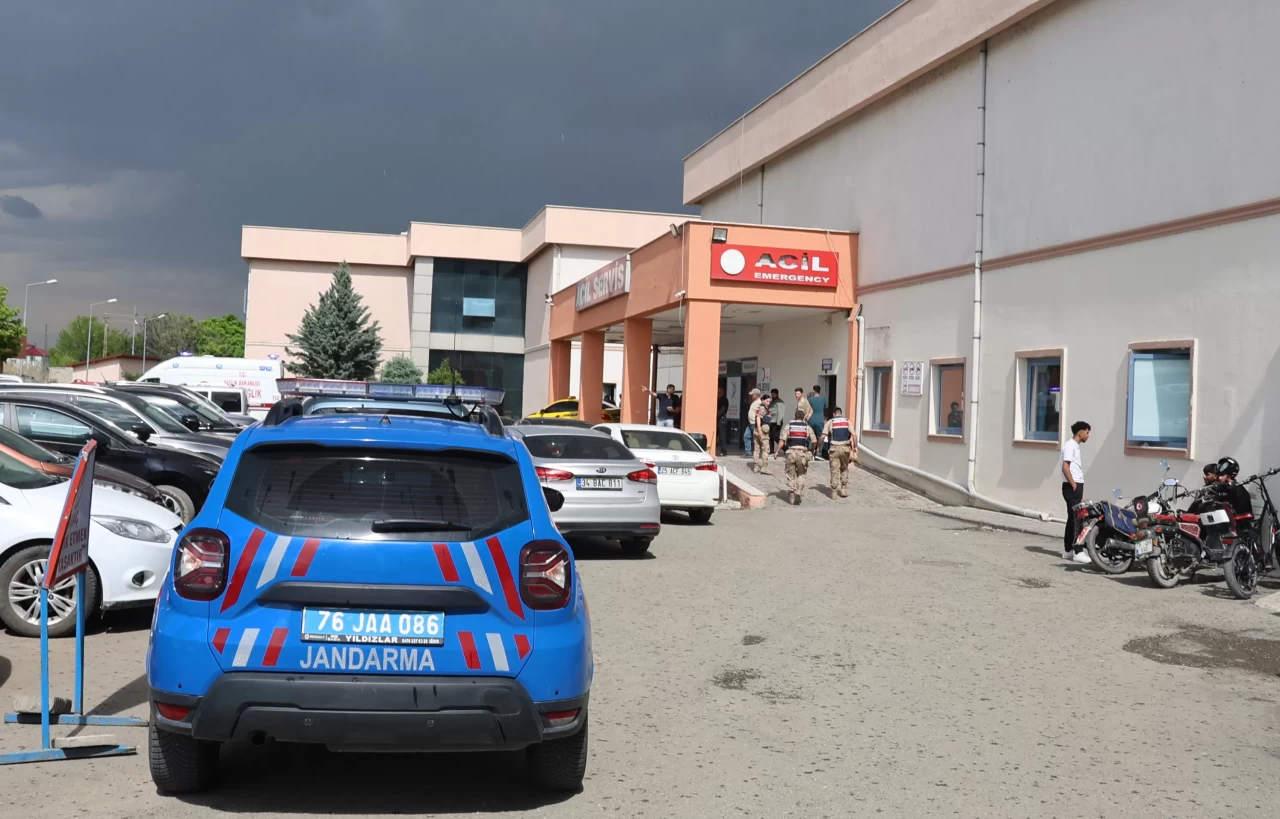 Iğdır'da bir kişi 2 yengesini katletti