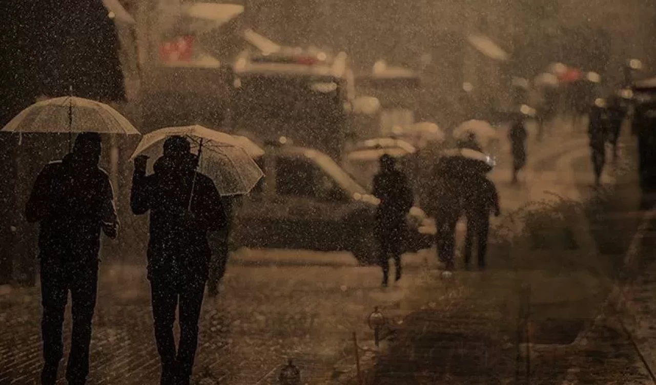 Meteoroloji’den kritik uyarı! Toz, fırtına, yağış bir arada geliyor