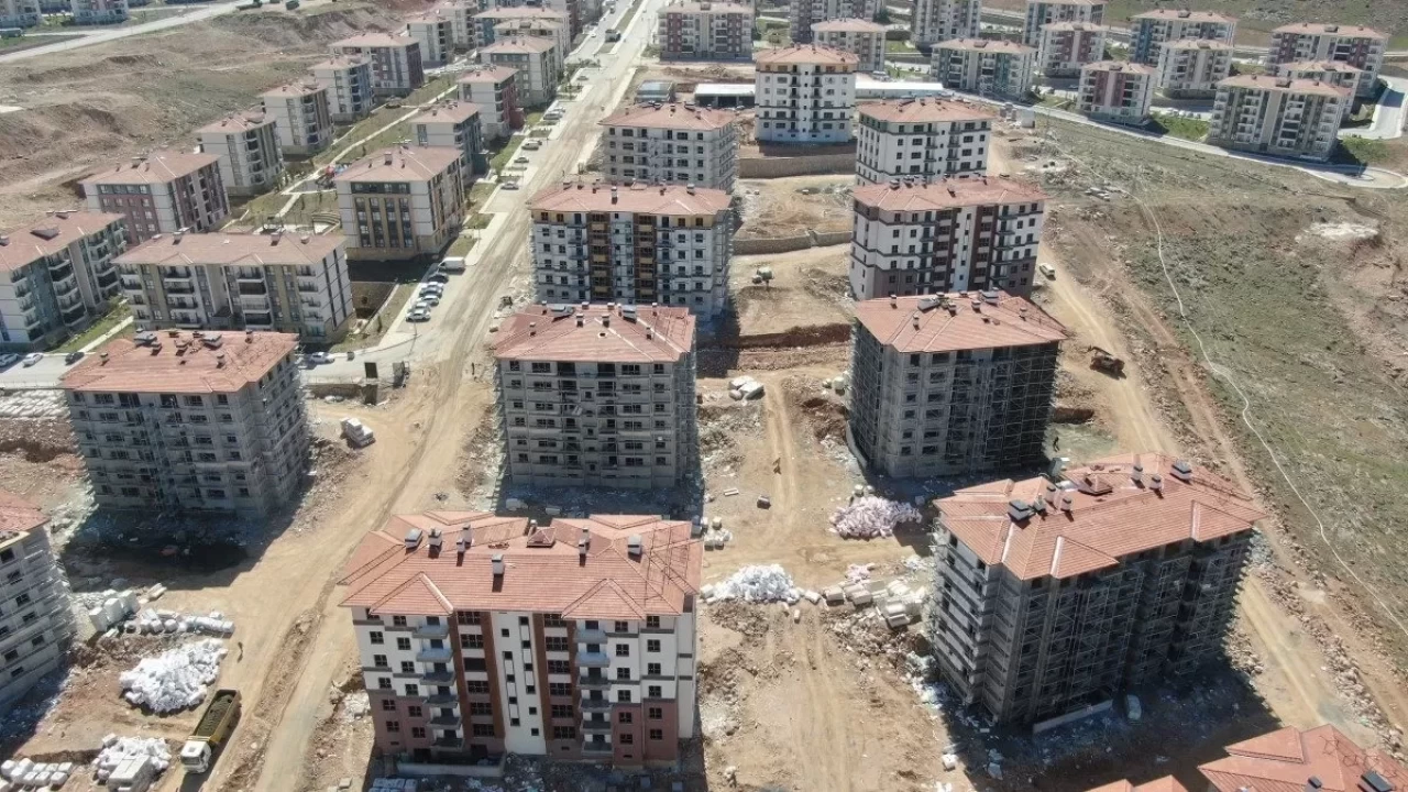 Deprem konutlarında sona gelindi! İşte il il teslim edilen-edilecek konut ve iş yeri sayıları