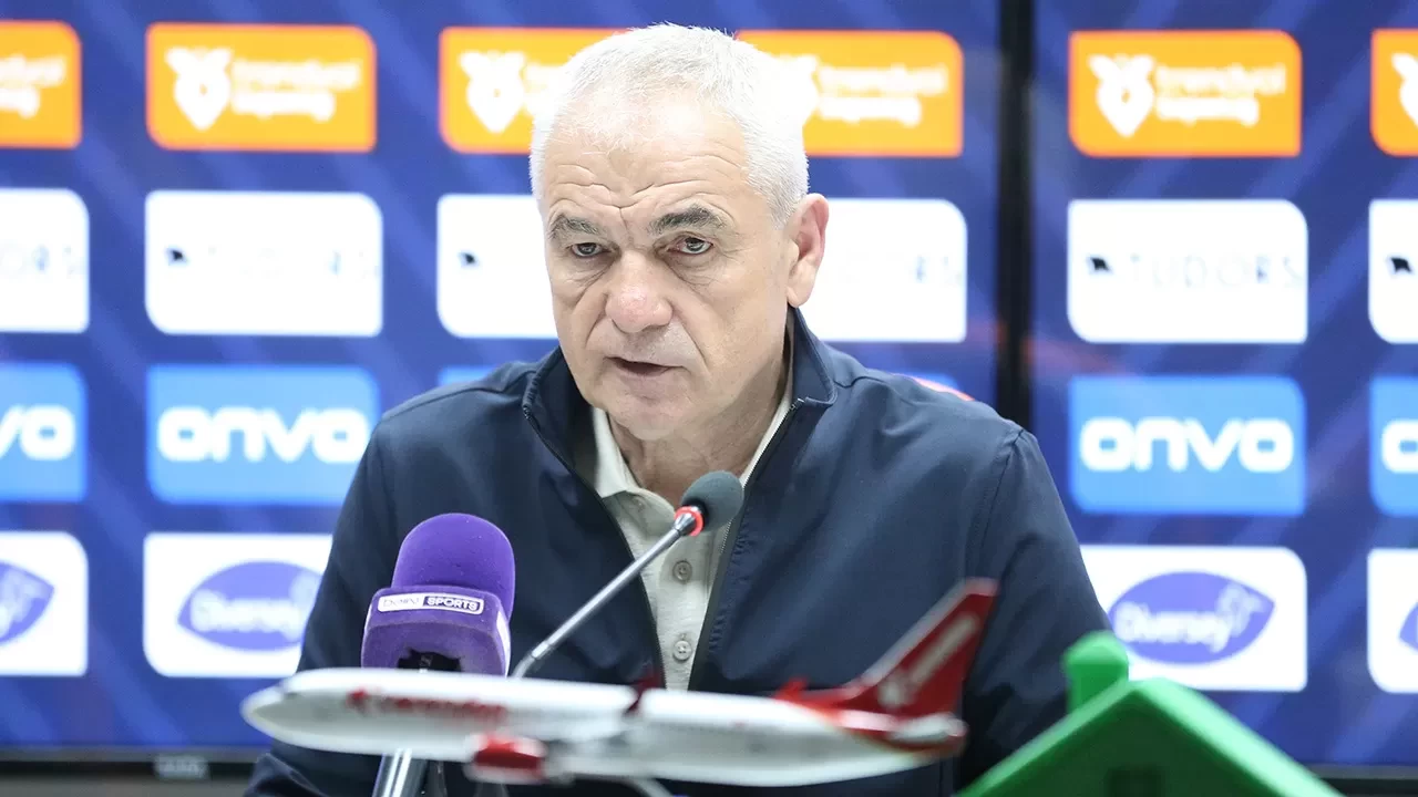 Sivasspor Teknik Direktörü Rıza Çalımbay: “Bu kadroyla devam edersek işler daha kötü olabilir”