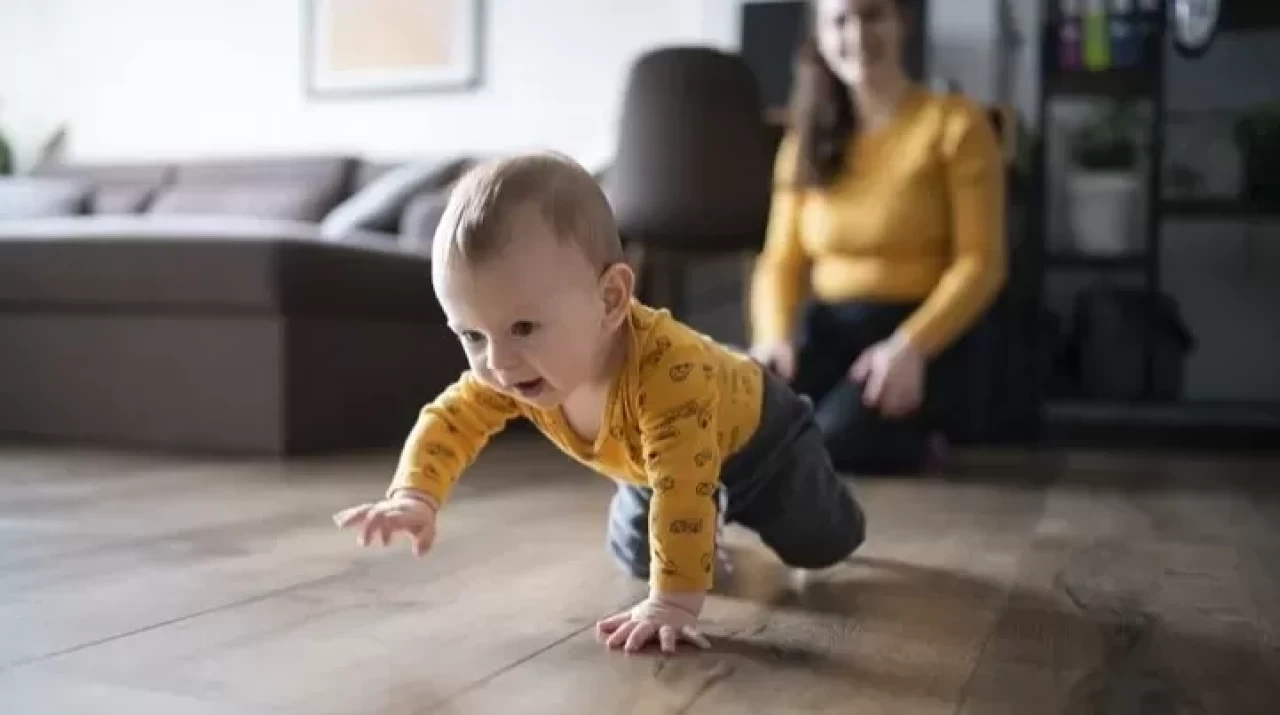 Bazı bebekler neden daha geç yürür?