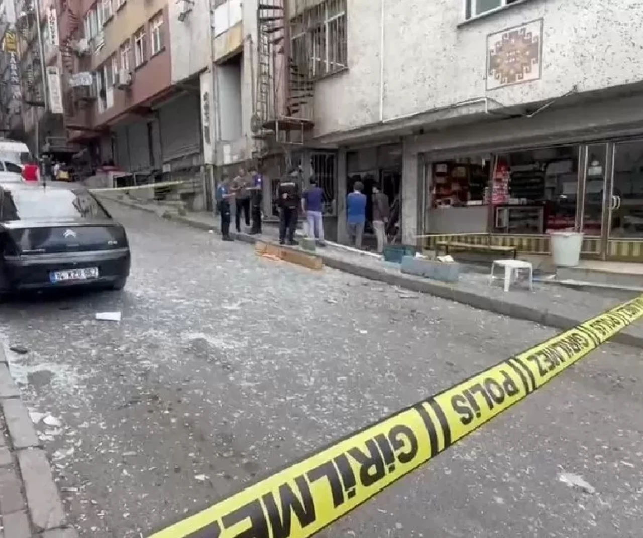 Güngören'de iş yerinde korkutan patlama