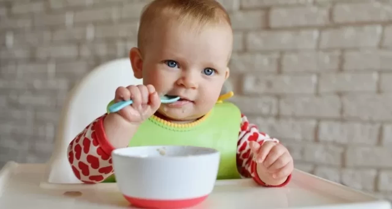Bebeklerde ek gıdaya geçişte en çok sorulan 7 soru