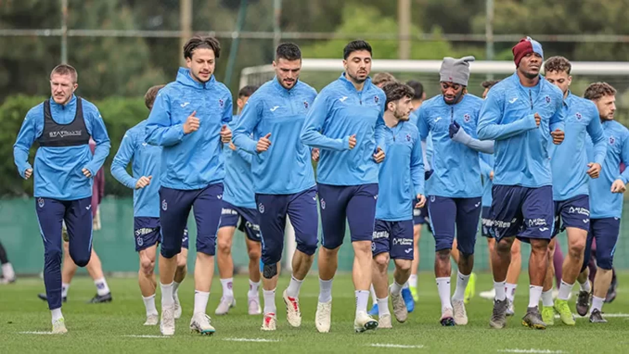 Fatih Tekke yönetimindeki Trabzonspor, Süper Lig'deki Kasımpaşa deplasmanı için çalışmalarını sürdürüyor