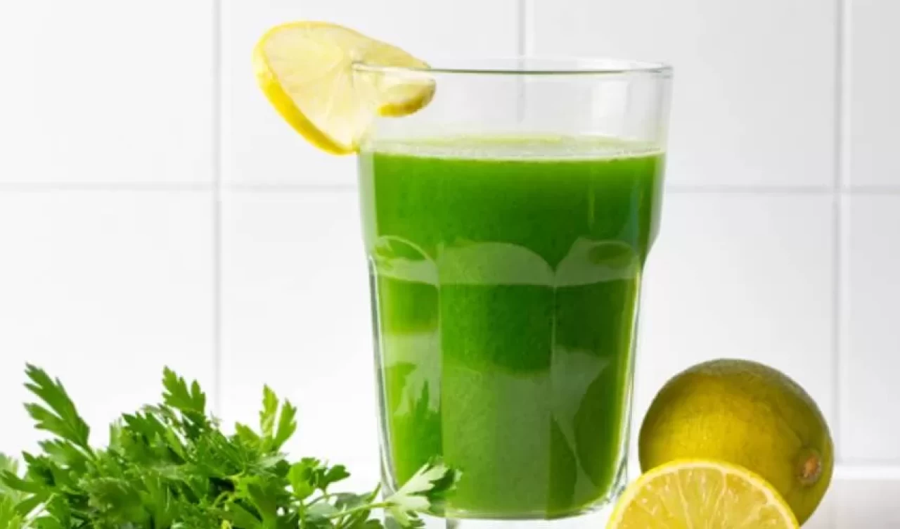 Metabolizmanızı hızlandıracak 5 dakikada hazırlanan detoks