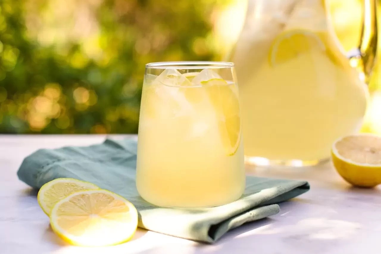 Kolay Limonata Nasıl Yapılır? Evde Serinleten Limonata Tarifi