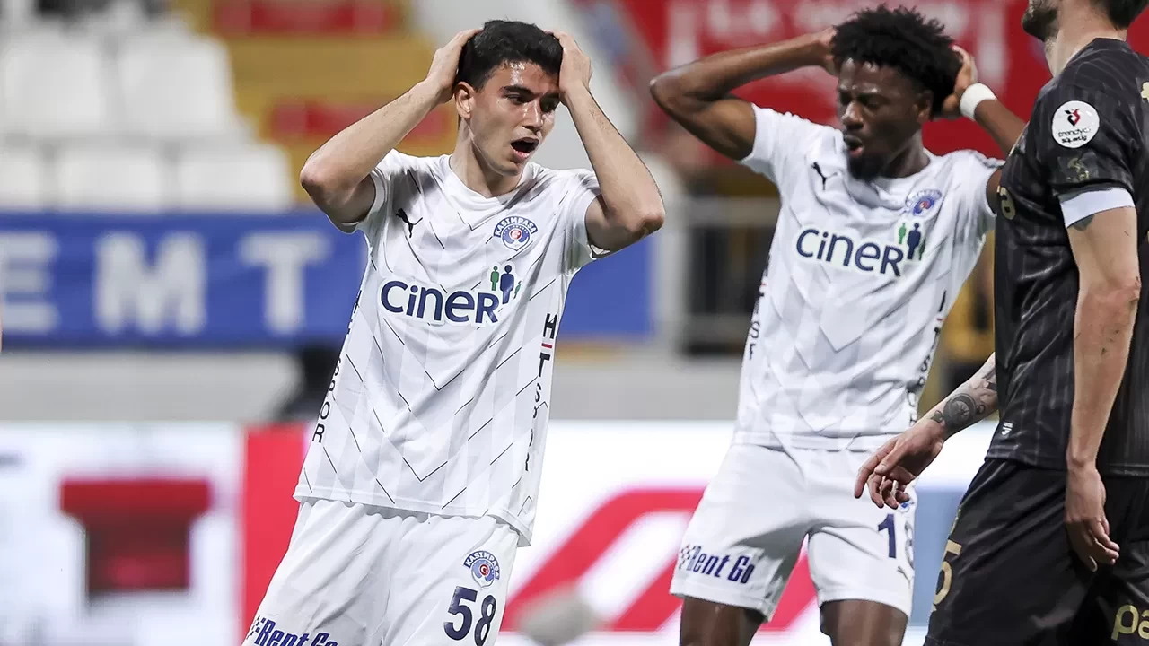 Kasımpaşa Teknik Direktörü Burak Yılmaz: “Oyunu domine ettik ama 2 puan kaybettik”