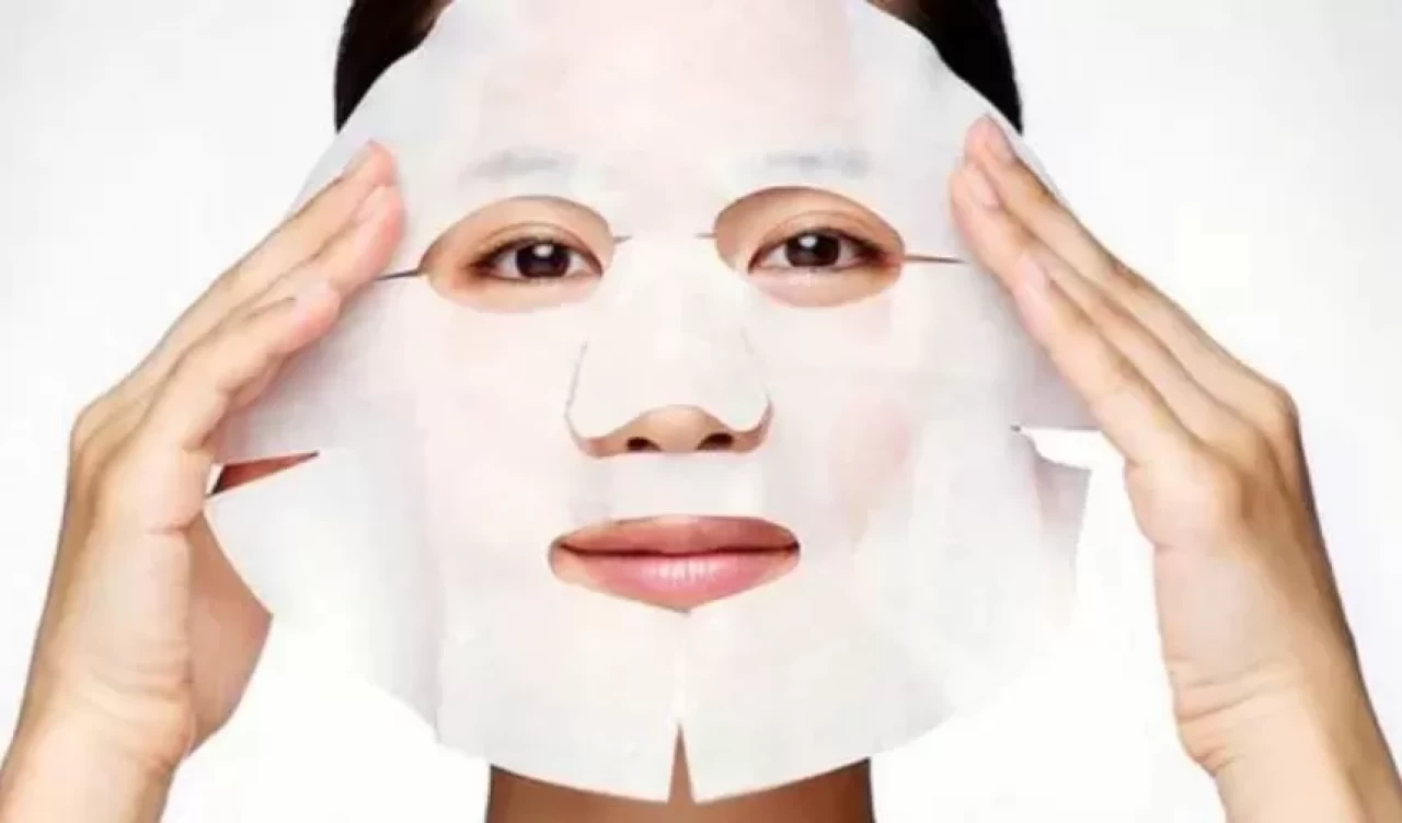 Pürüzsüz bir cilt İçin 4 doğal maske tarifi
