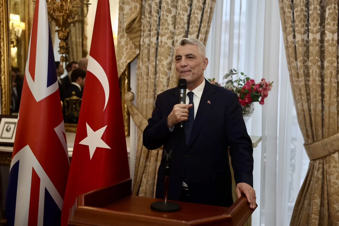 Ticaret Bakanı Ömer Bolat, İngiltere’de