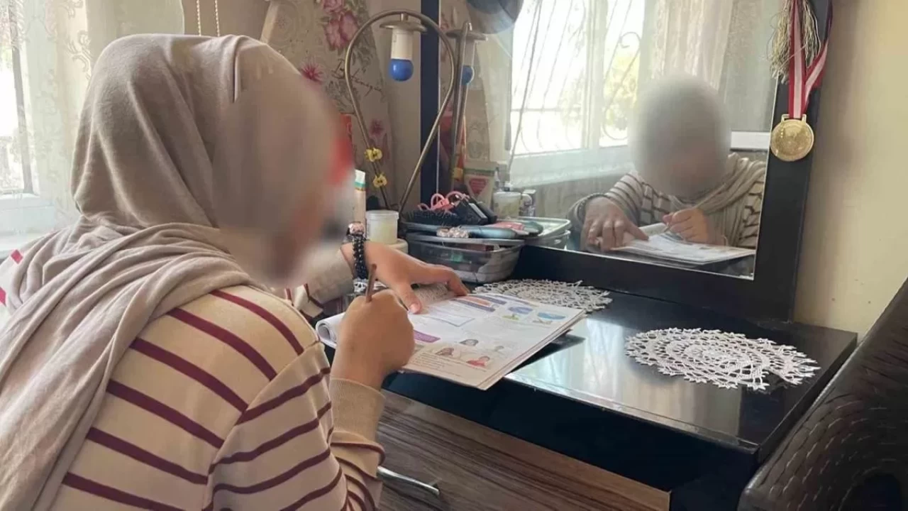 Öğretmenden tesettürlü öğrenciye ağır hakaret! Valilik soruşturma başlattı