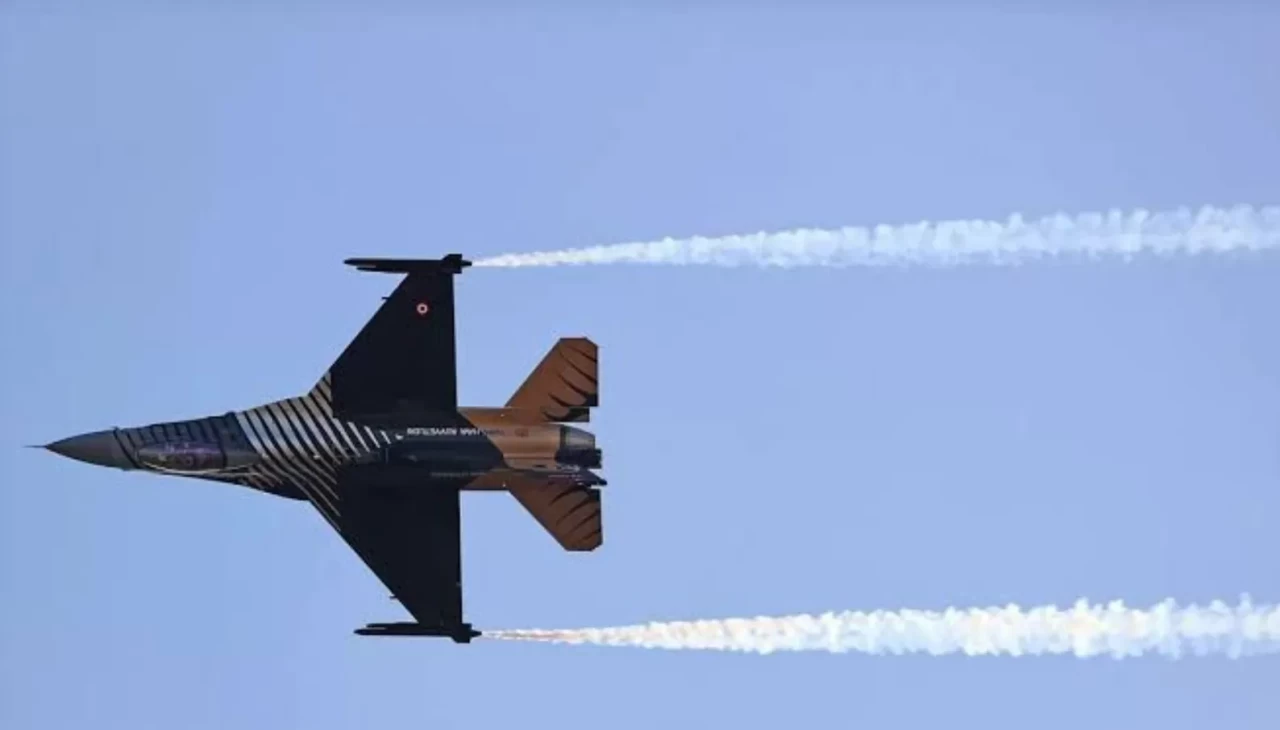 SOLOTÜRK Giresun semalarında şov yaptı