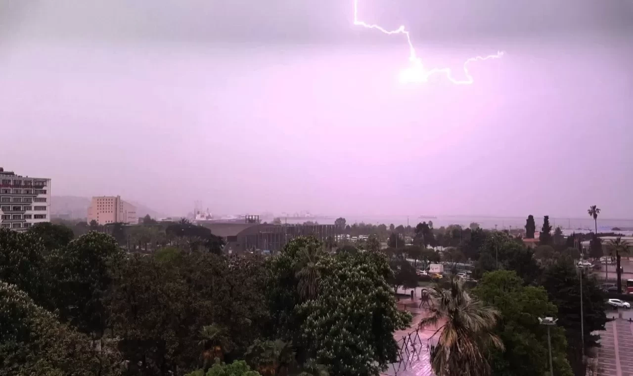 Samsun için şiddetli sağanak uyarısı