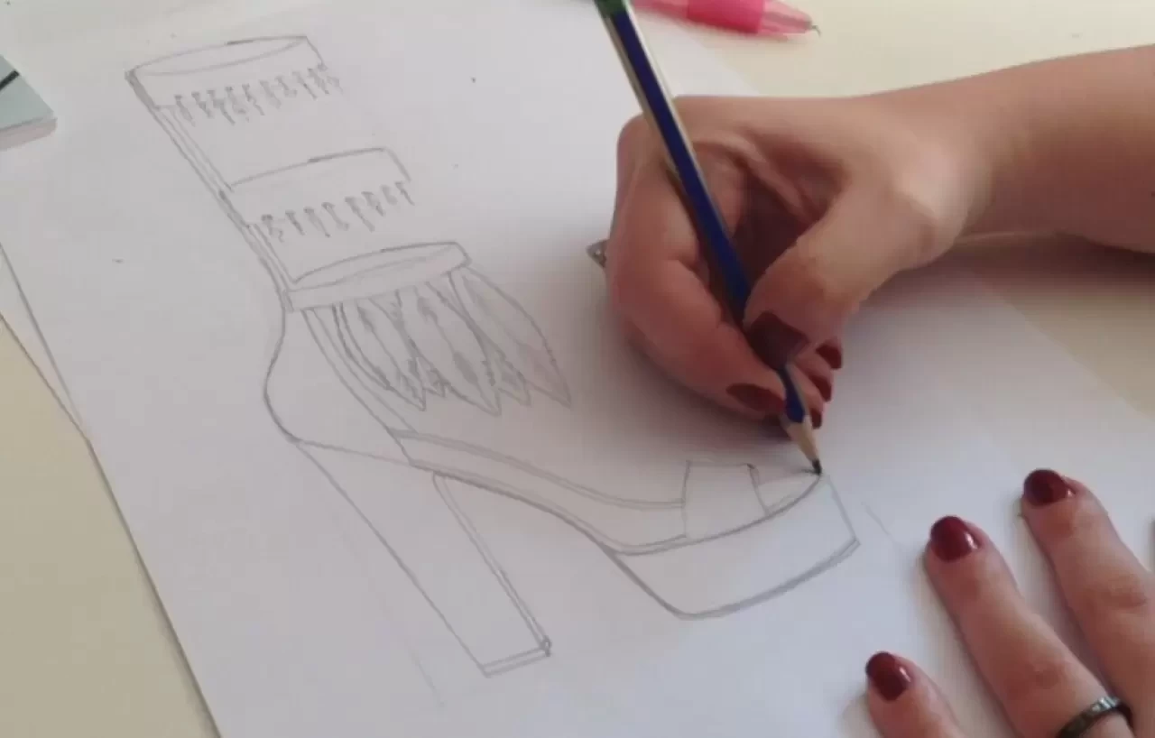 Giyim Üretim Teknolojisi Bölümü Nedir, Mezunları Ne İş Yapar ve Nerelerde Çalışır?