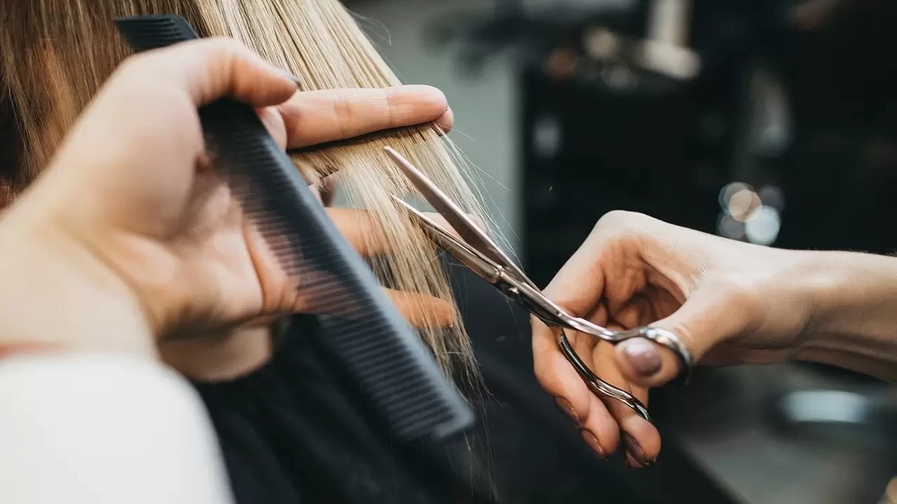 2025 Mayıs ayında hangi günler saç kesilir? Ay Takvimine Göre En Uygun Tarihler