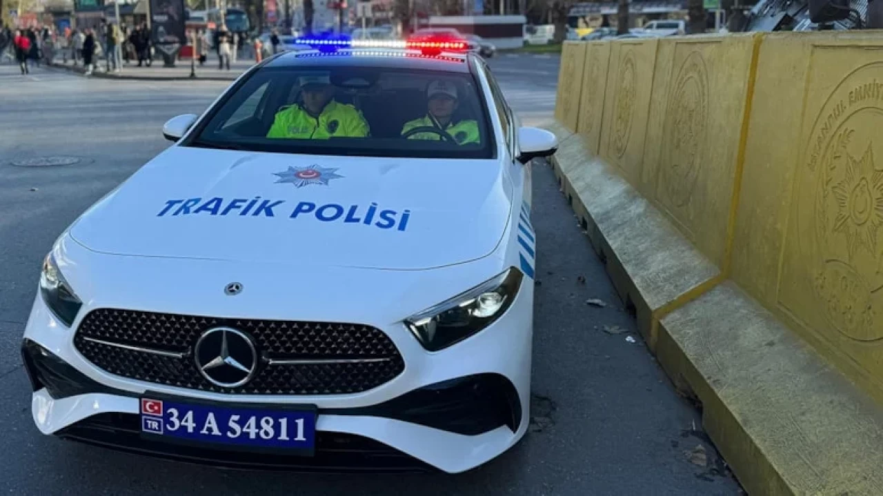 Sivil Polis Nasıl Olunur?