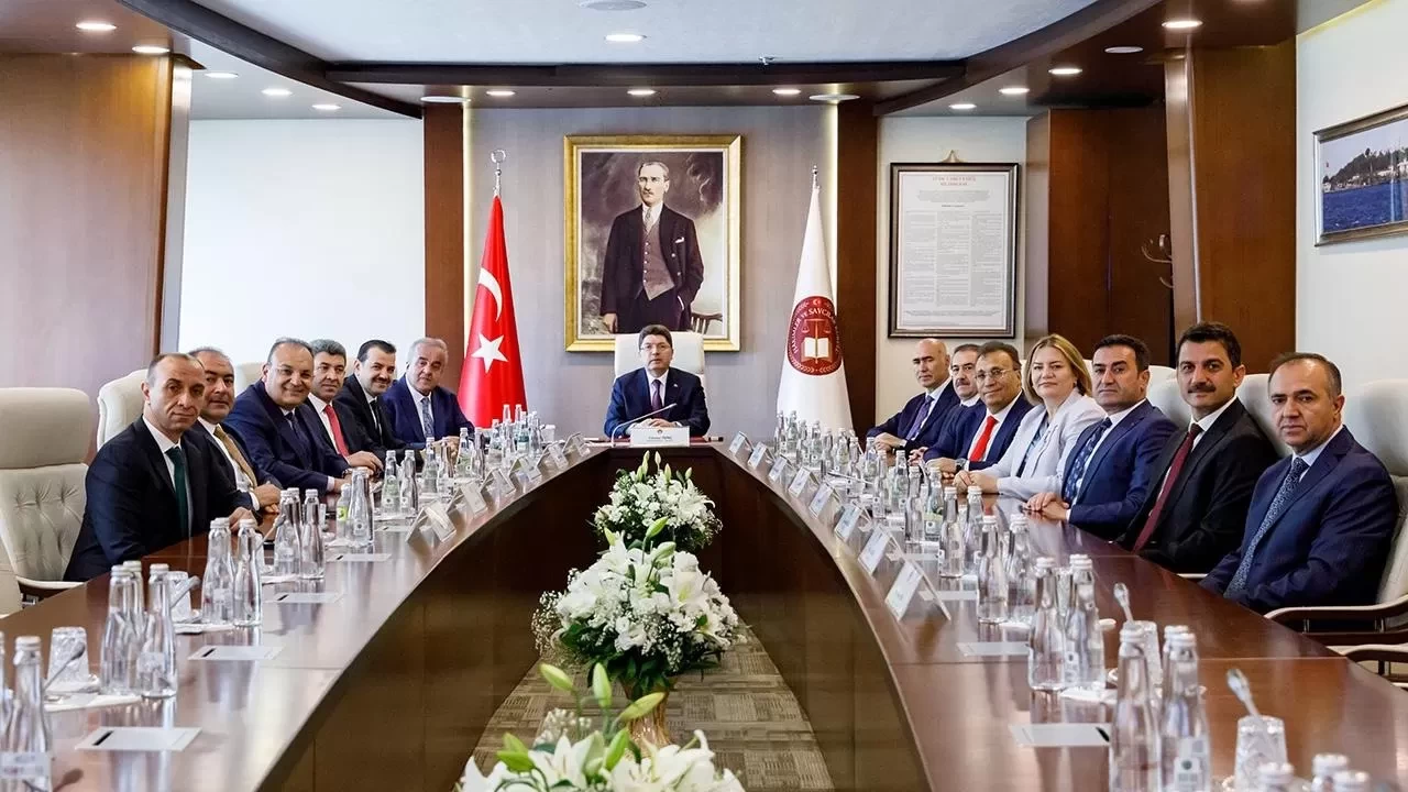 HSK daire başkanları belli oldu! Görev dağılımı tamam